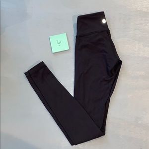LULULEMON LONG PANT SIZE 2